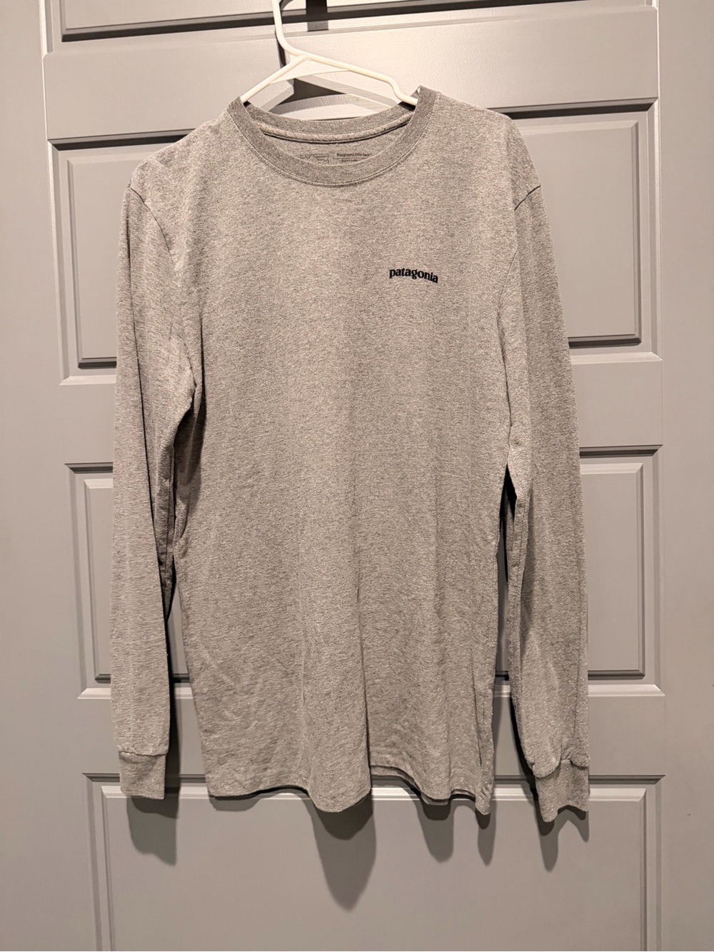 Patagonia Responsibli-Tee Men’s Long-Sleeve Crewneck Tee Light Gray MEDIUM